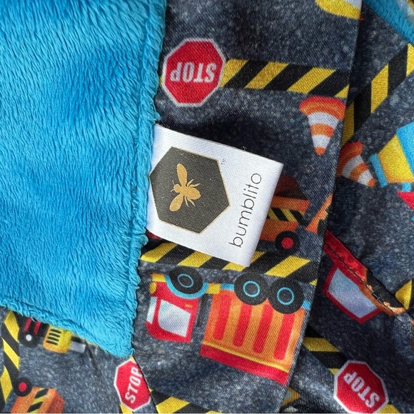 Bumblito Bee Luxe Blanket - Plush Minky & Smooth Satin - 40”x60” - Haulin’ - Picture 2 of 6